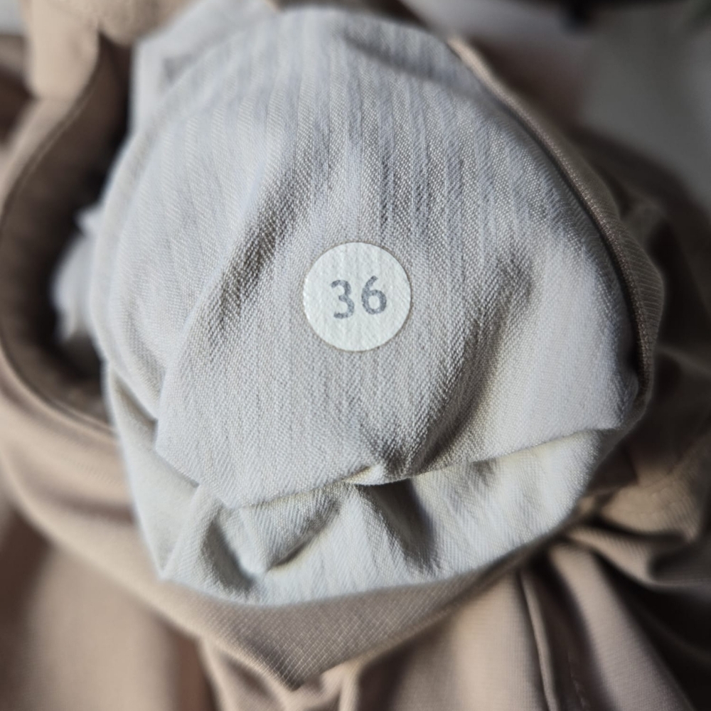 Lululemon Tan Color Shorts Size 36 - Picture 5 of 5